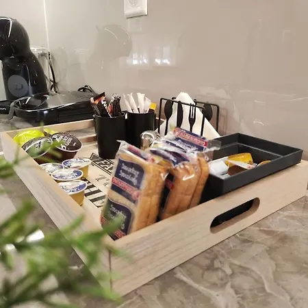 Luxury A1 * Deskati