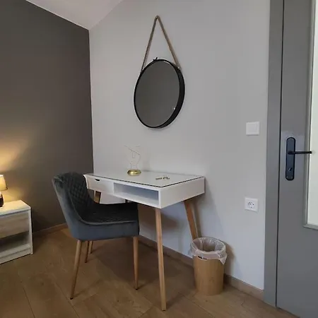 Luxury A1 * Deskati