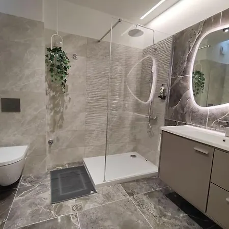 شقة Luxury A1 *