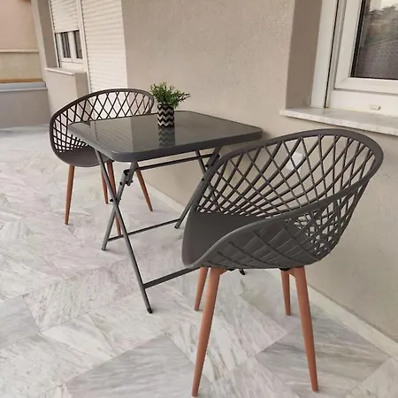 Luxury A1 * Deskati